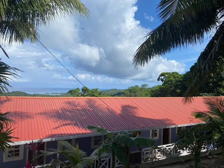 Roatan Mr, Crab Apartment Six Huts Bagian luar foto