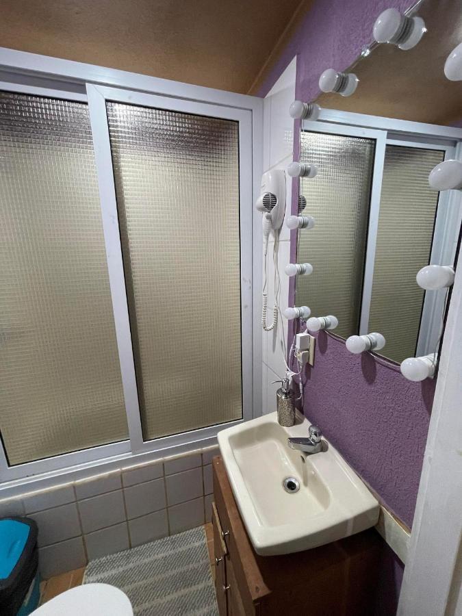 Roatan Mr, Crab Apartment Six Huts Bagian luar foto